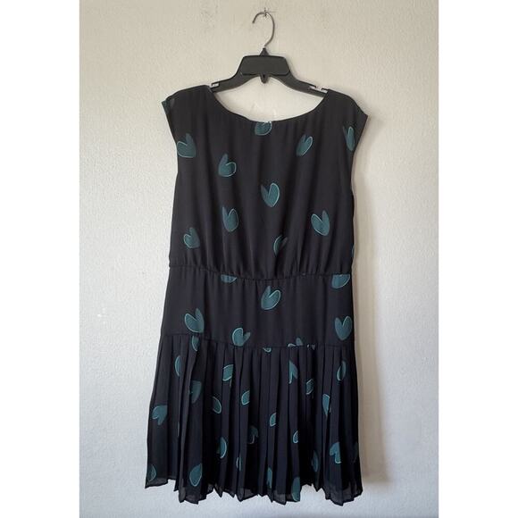 Loft Ann Taylor Heart Print Dress Women’s Size 10 Green Black Pleated Fun Retro - Picture 1 of 9
